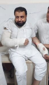 डिवाइडर से टकराई चैयरमेन की कार